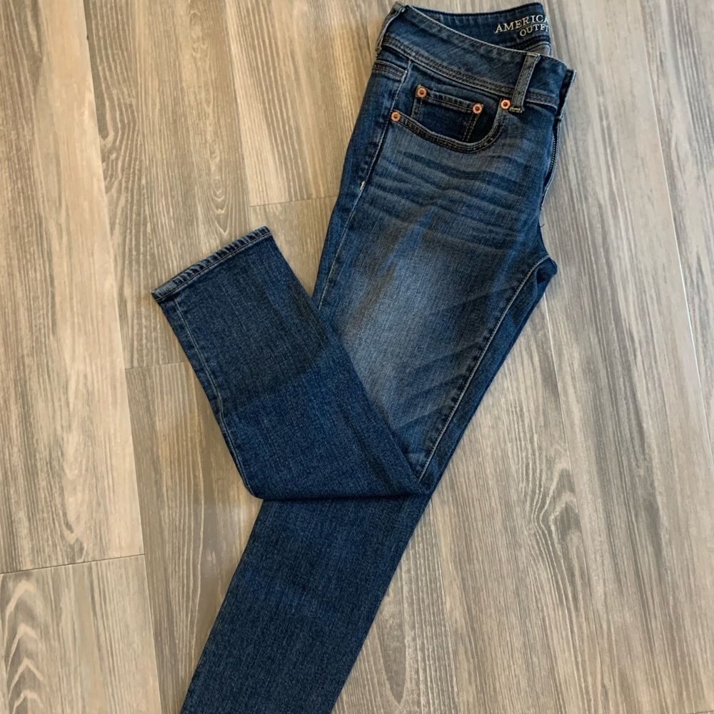American Eagle skinny crops size 4